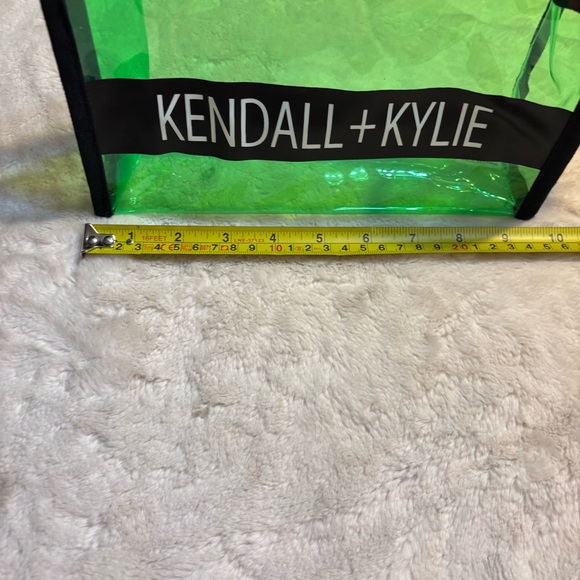 Kendall & Kylie Bag Green Translucent Black Trim Cosmetic Bag Pouch Zippered - Picture 8 of 10